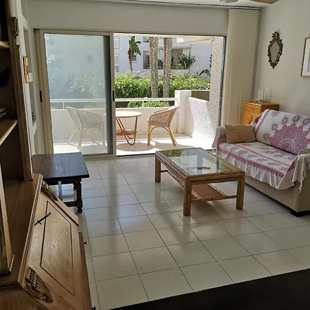 Apartament En Primera Linea De Playa Con Piscina